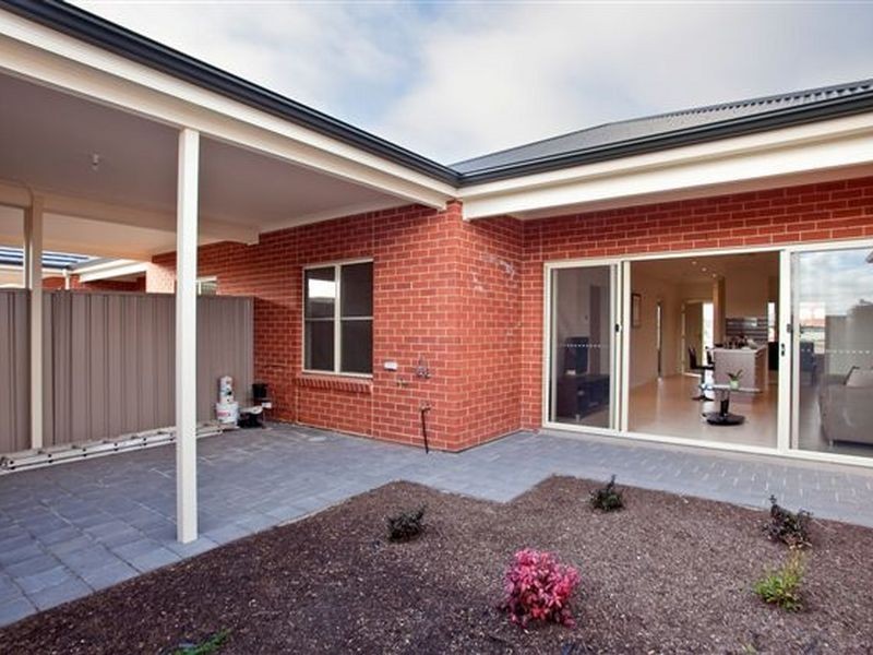 6 Lucknow Close, Kidman Park SA 5025