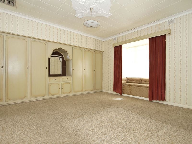 46 Hughes Street (North), Woodville SA 5011