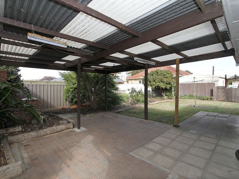 46 Hughes Street (North), Woodville SA 5011