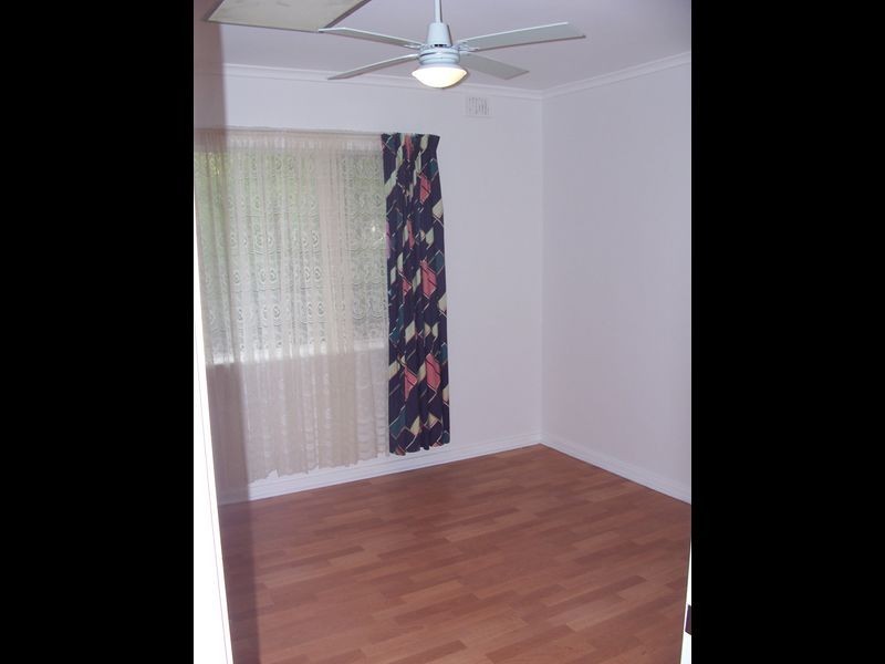 14 Mcgowan Road, Para Hills SA 5096