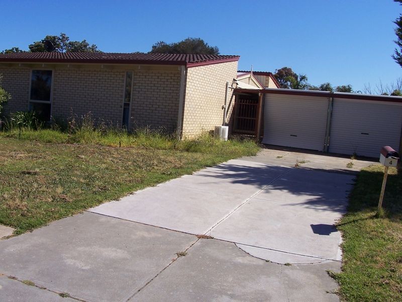 4 Kiama Avenue, West Lakes Shore SA 5020