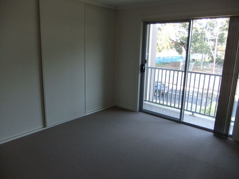 37 Fleming Crescent, Mansfield Park SA 5012