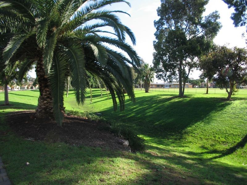 53 Montrose Ave, Ferryden Park SA 5010