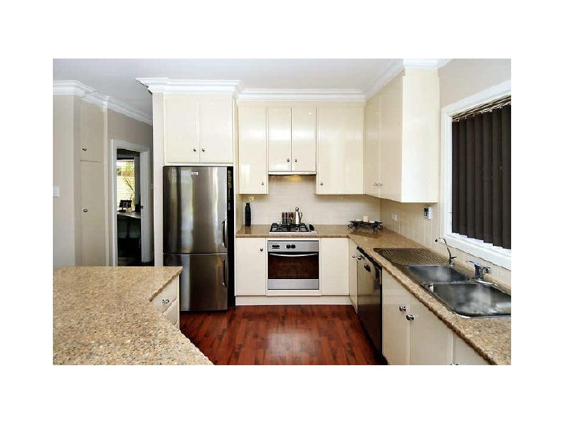 8A Winser Avenue, Seaton SA 5023