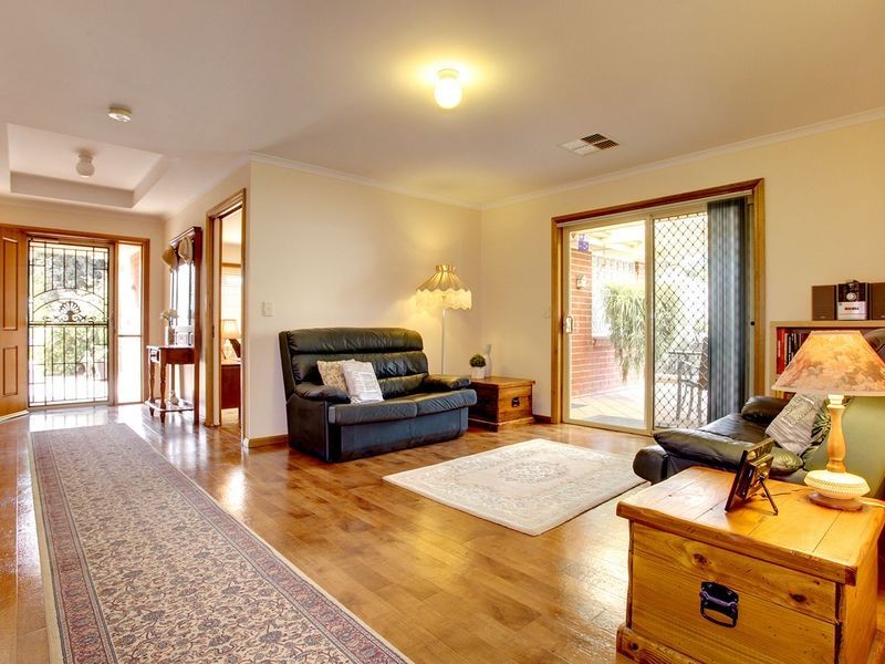 16 Melbourne Place, Alberton SA 5014