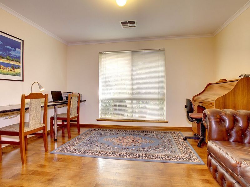 16 Melbourne Place, Alberton SA 5014