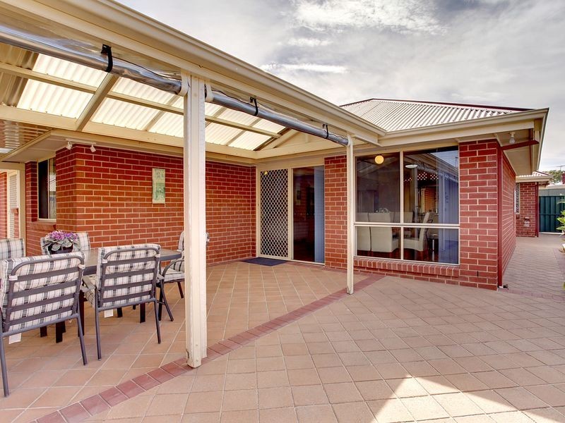 16 Melbourne Place, Alberton SA 5014