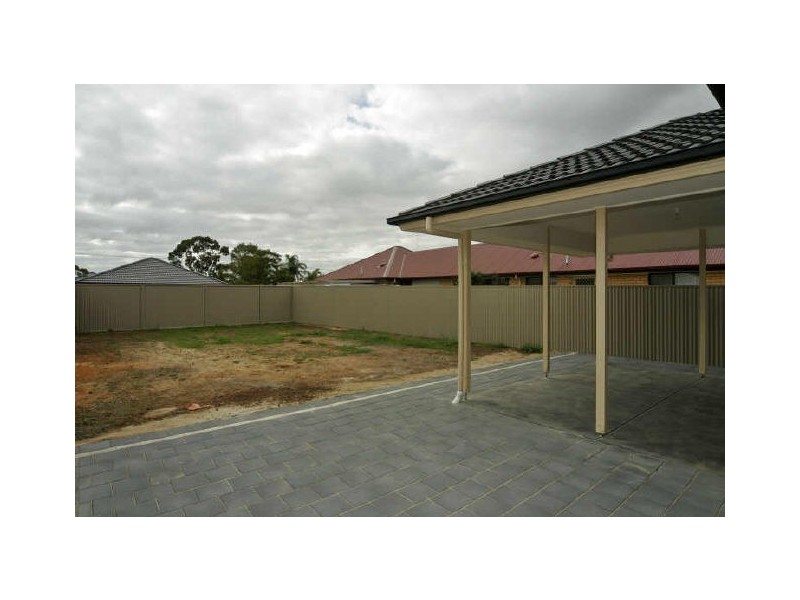 4 Essex Street, Mansfield Park SA 5012