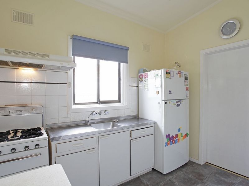 21 Dudley Street, Mansfield Park SA 5012