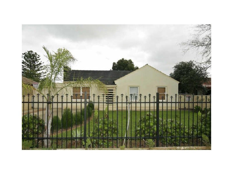 11 Broadford Crescent, Findon SA 5023