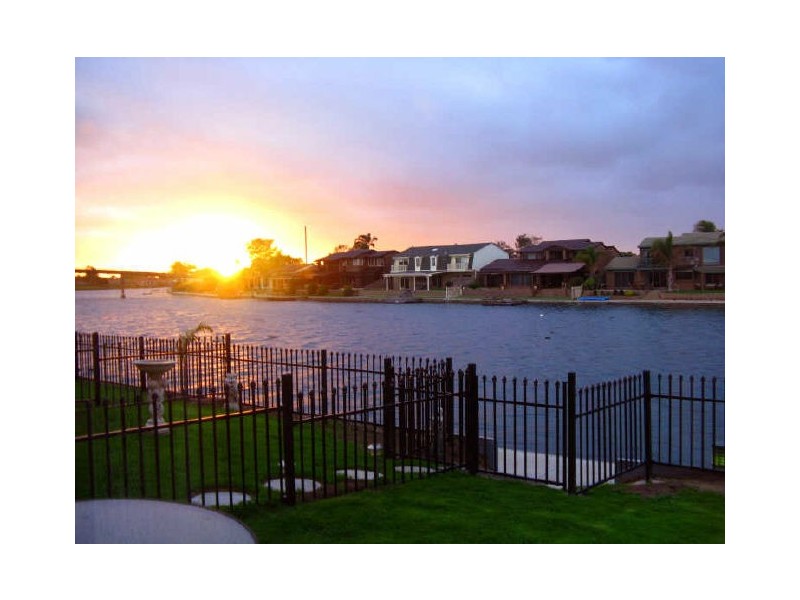 2/8 Anglers Court, West Lakes Shore SA 5020