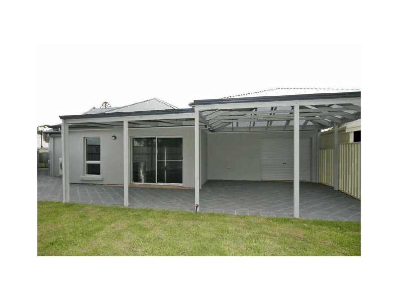 2 Burleigh Avenue, Pennington SA 5013