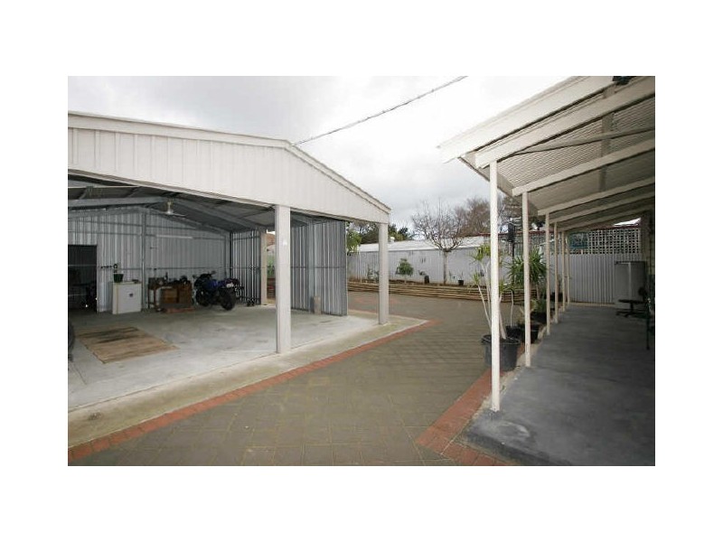 1106 Old Port Road, Hendon SA 5014