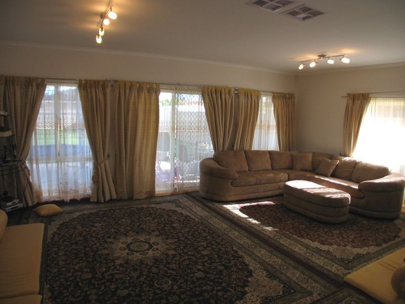 31 Trafford Street, Mansfield Park SA 5012