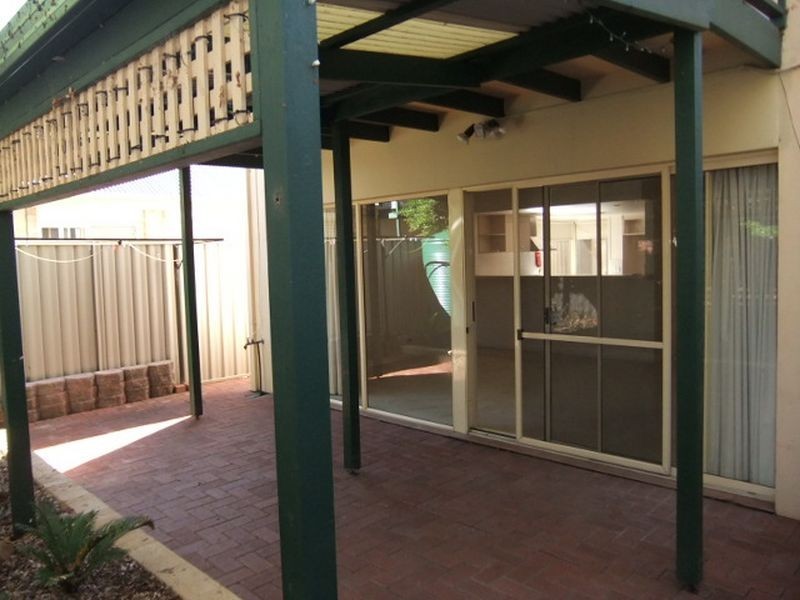 7 Carrondown Walk, Brompton SA 5007