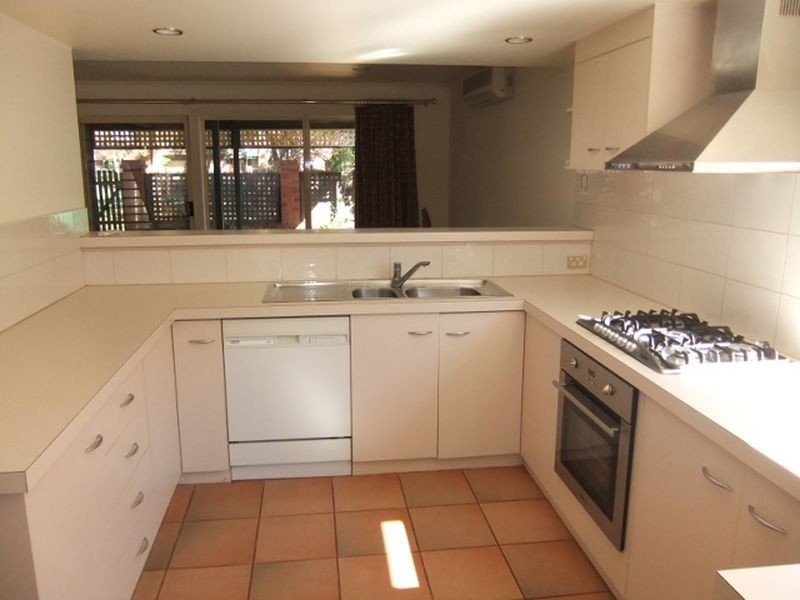 7 Carrondown Walk, Brompton SA 5007