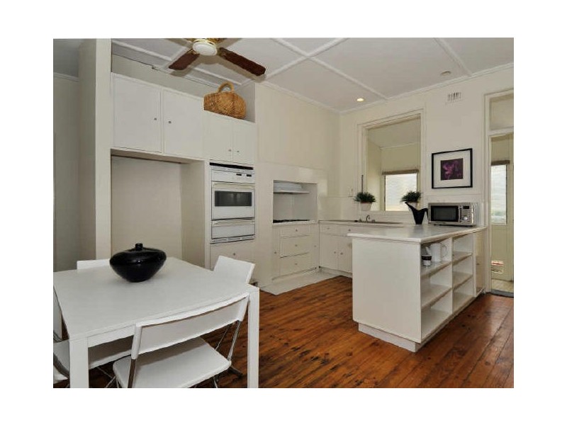 7 Fifth Street, Brompton SA 5007