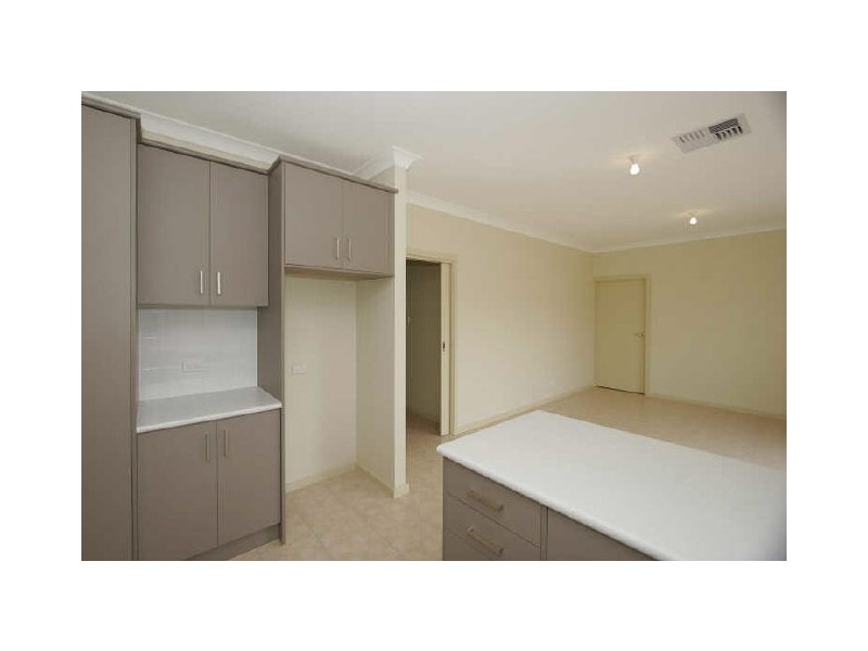 2 Chapman Street, Findon SA 5023