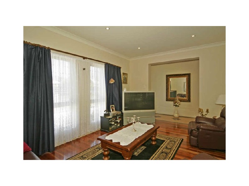 126 Woodville Road, Woodville North SA 5012