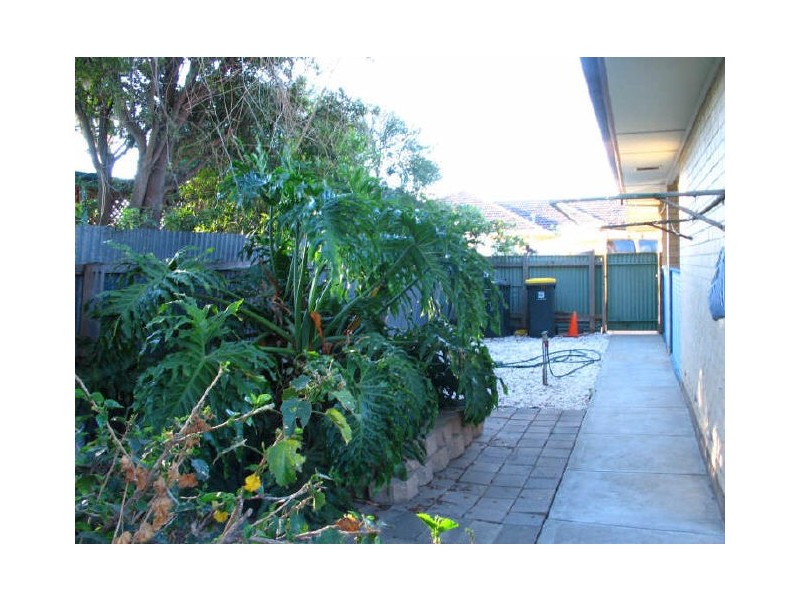 2/14 Webber Street, Queenstown SA 5014