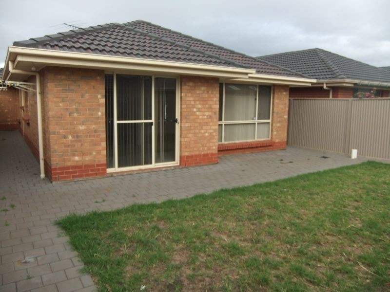 16 Yellow Gum Avenue, Athol Park SA 5012