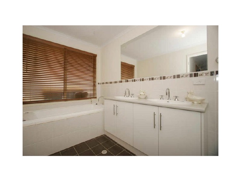 8 Norman Street, Angle Park SA 5010