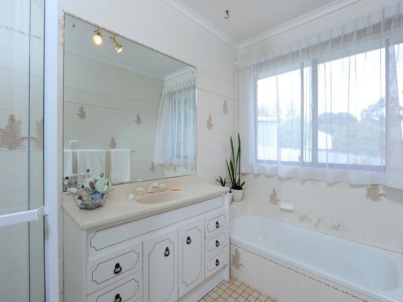 35 Nioka Road, Dernancourt SA 5075