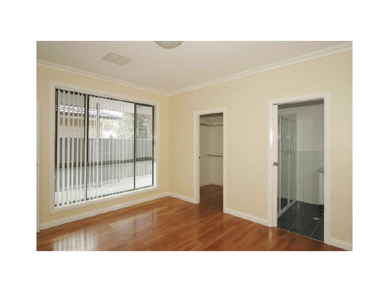 8C Fidock Avenue, Seaton SA 5023