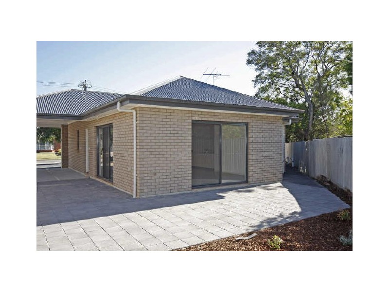 17 Fawnbrake Crescent, West Beach SA 5024