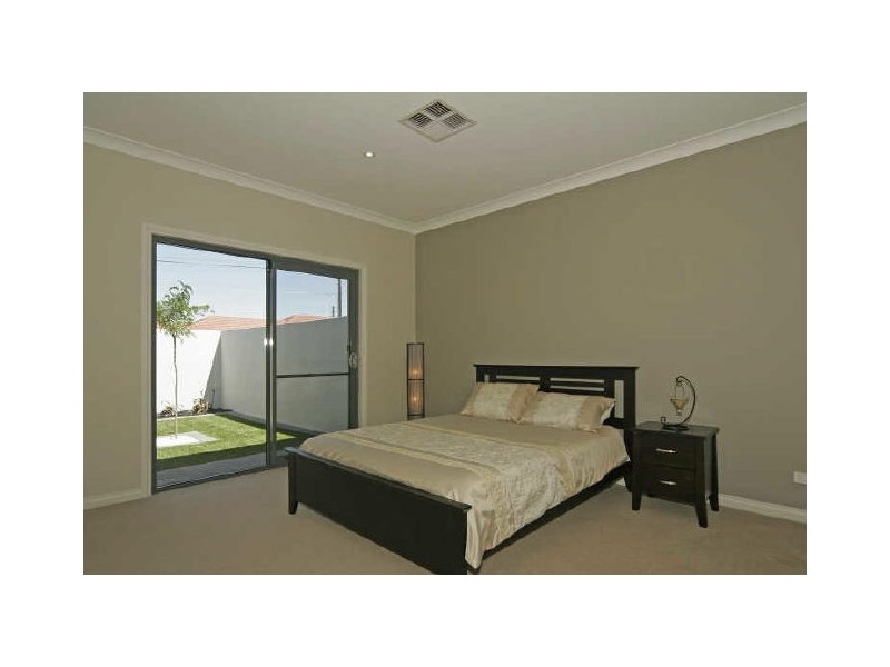 5a Douglas Street, Flinders Park SA 5025