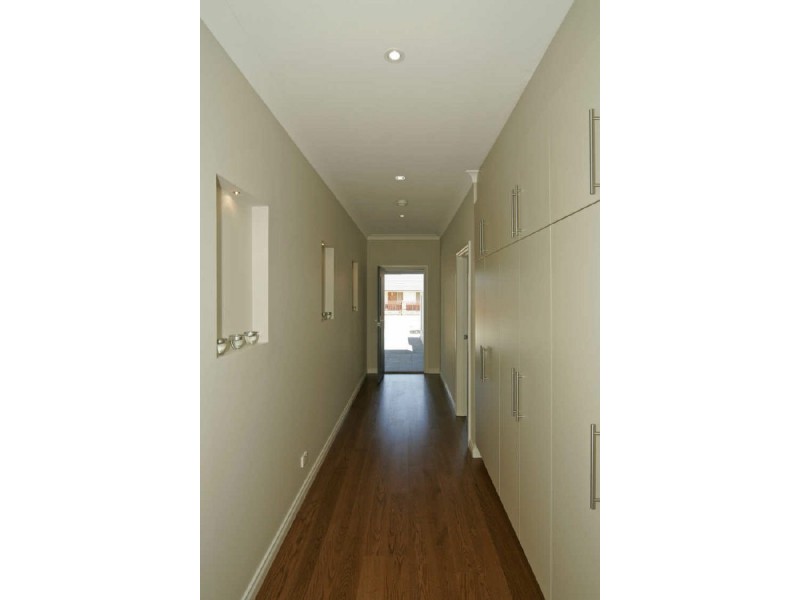 5a Douglas Street, Flinders Park SA 5025