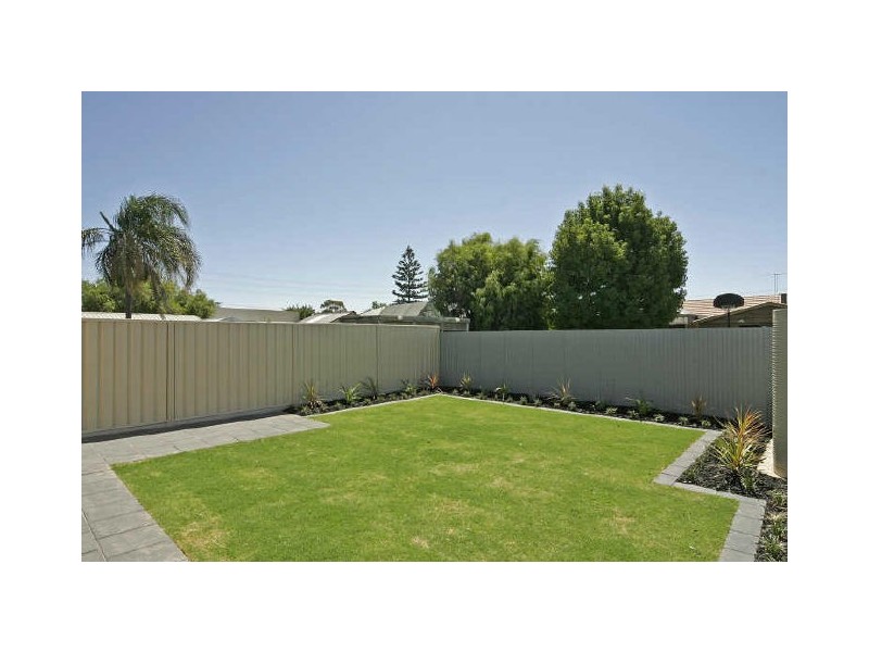 5a Douglas Street, Flinders Park SA 5025