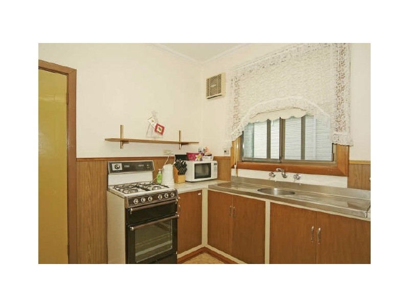 24 Solvay Road, Taperoo SA 5017