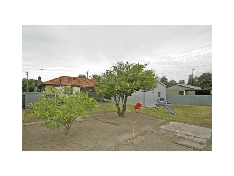 24 Solvay Road, Taperoo SA 5017
