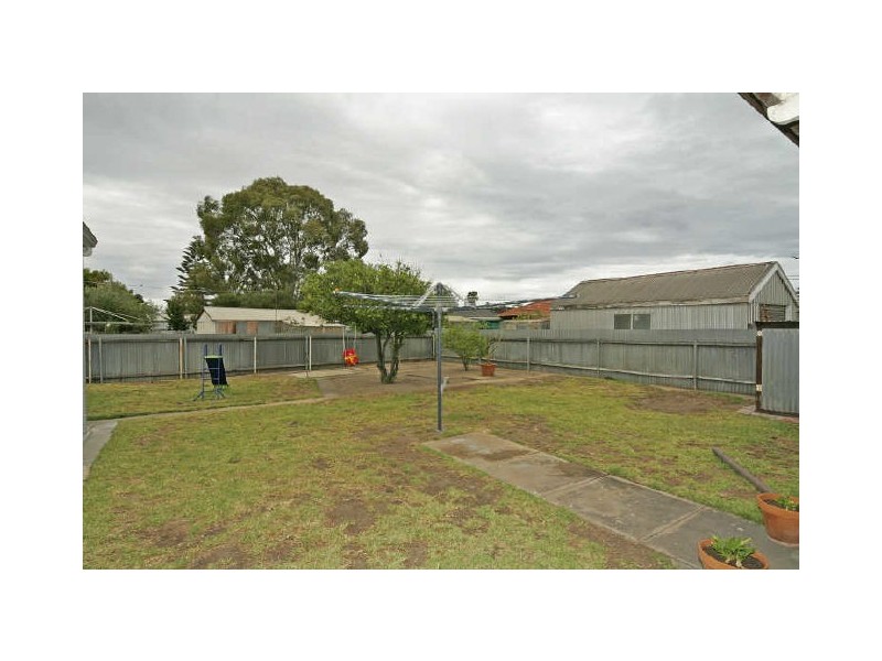 24 Solvay Road, Taperoo SA 5017