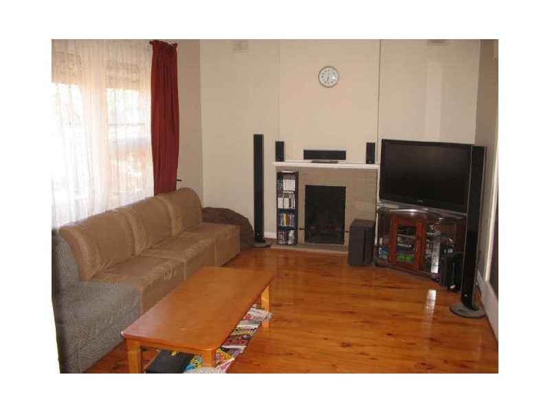 8 Rondo Avenue, Findon SA 5023