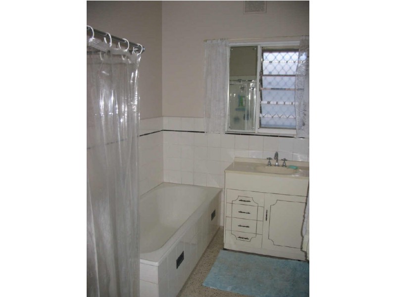 8 Rondo Avenue, Findon SA 5023