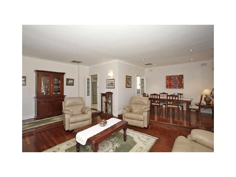 14 Columbine Avenue, West Lakes Shore SA 5020