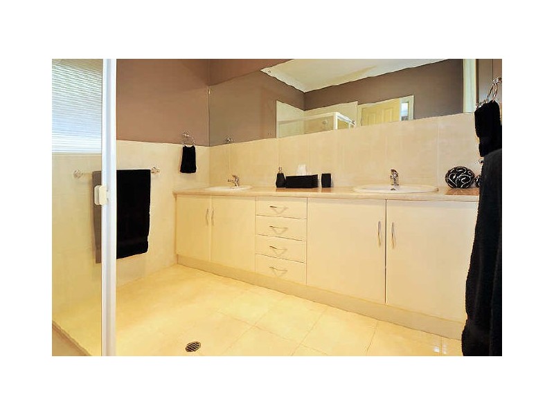 11 Rosemary Street, Woodville West SA 5011