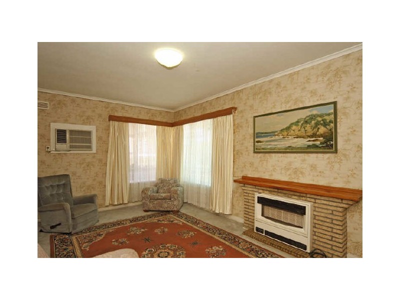 21 Whinnen Street, St Agnes SA 5097