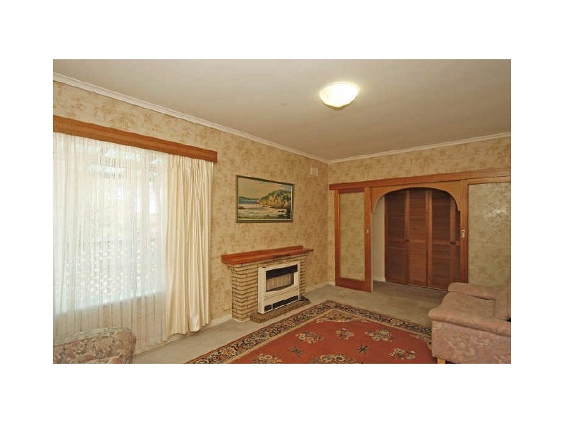 21 Whinnen Street, St Agnes SA 5097