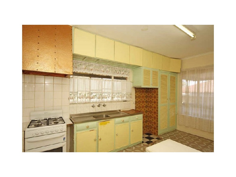 21 Whinnen Street, St Agnes SA 5097