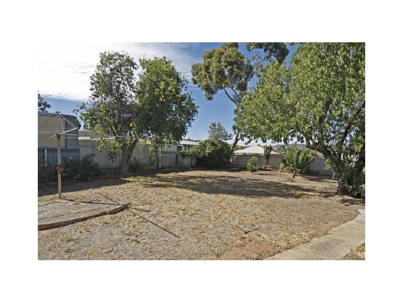 21 Whinnen Street, St Agnes SA 5097