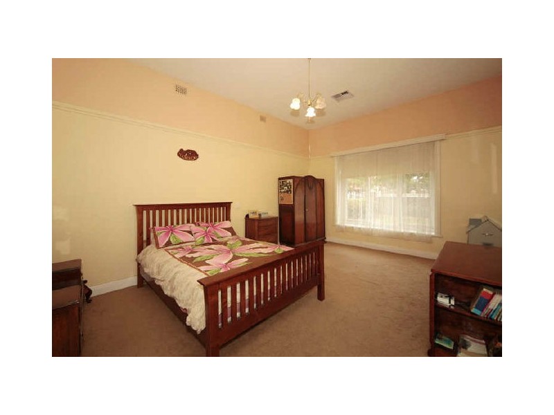 9 Beaufort Street, Woodville SA 5011