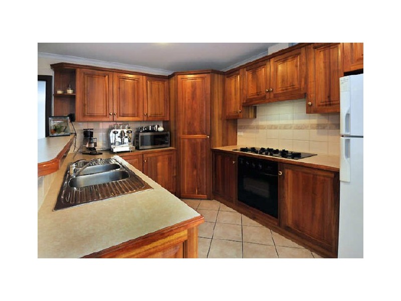 32 Meakin Terrace, Seaton SA 5023