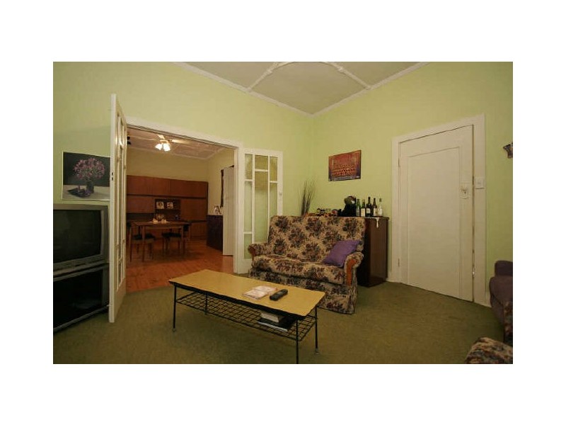 14 Glenhuntley Street, Woodville South SA 5011