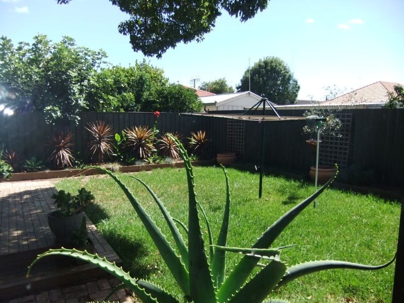 2 Victoria Street, Albert Park SA 5014