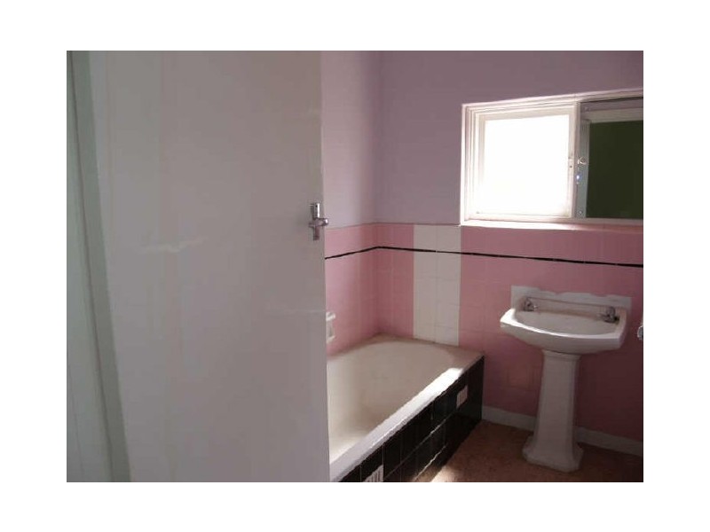 10 Hill Road, Wingfield SA 5013