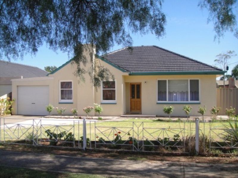 19 Honeyton Street, Seaton SA 5023