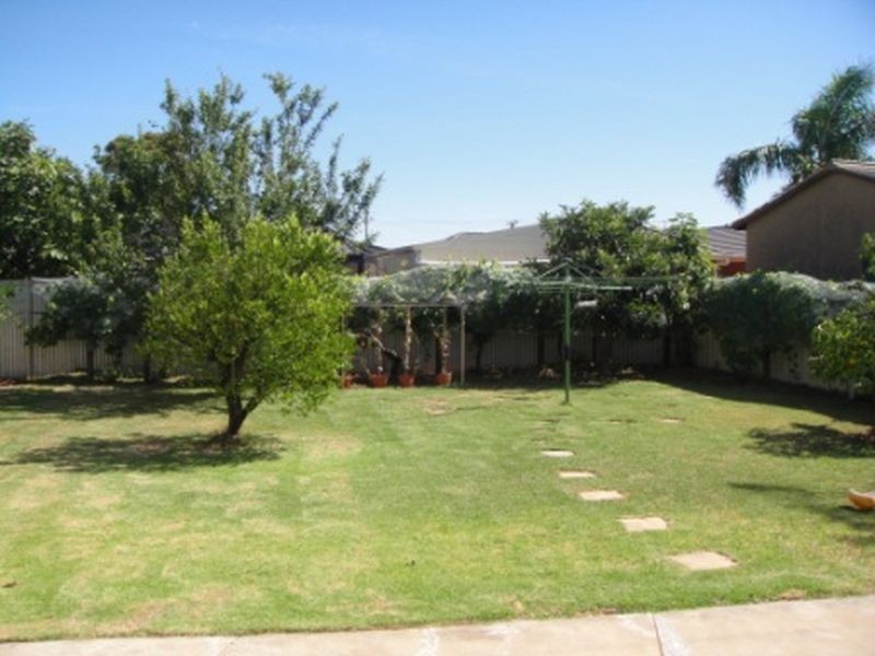 19 Honeyton Street, Seaton SA 5023